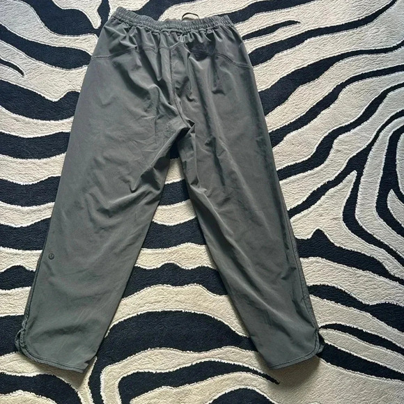 Lululemon Crop Drawstring Pants - Picture 3 of 4